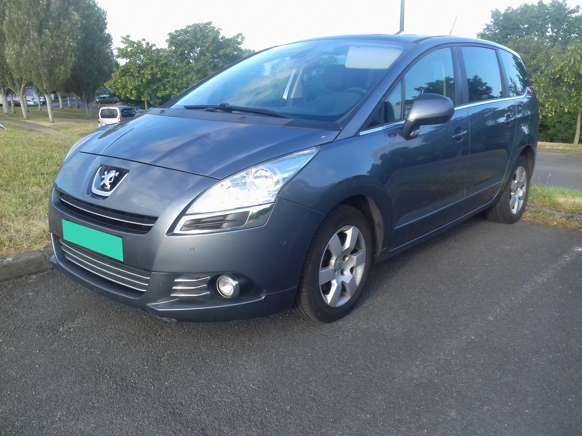 Peugeot 5008 2.0 HDi 150 FAP BVM6 Active (Monospace ...